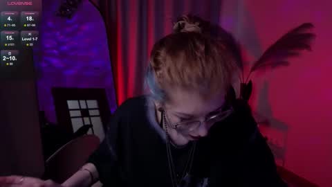 Snapshot of lissaros chatting on 10.13.25 lissaros online show from 10.13.25