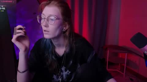 Snapshot of lissaros chatting on 10.22.25 lissaros online show from 10.22.25