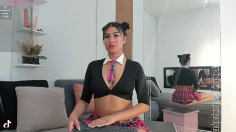 Snapshot of lissawild_ chatting on 12.12.24 ss online show from 12.12.24