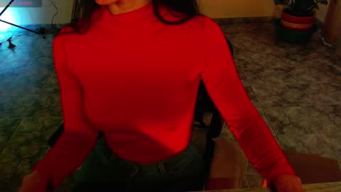 Snapshot of lisstaylor chatting on 11.06.25 Liss online show from 11.06.25