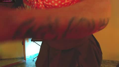 Snapshot of lisstaylor chatting on 11.10.25 Liss online show from 11.10.25