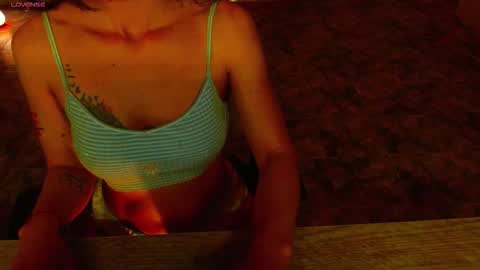 Snapshot of lisstaylor chatting on 11.30.25 Liss online show from 11.30.25