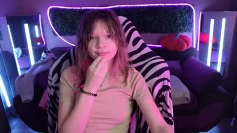 Lena online show from 11.18.25