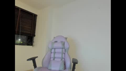 Danni online show from 02.23.25