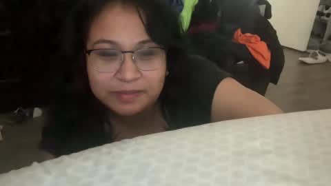 Snapshot of littldeath chatting on 06.17.26 littldeath online show from 06.17.26