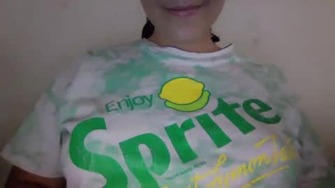 Snapshot of little_anef chatting on 02.04.25 little_anef online show from 02.04.25