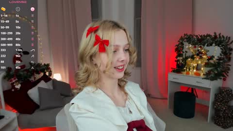 Snapshot of little_anitta chatting on 12.21.24 Anita B-day stream on 7TH DEC online show from 12.21.24