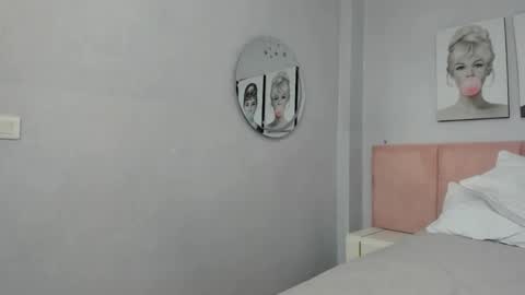 Snapshot of little_doll_4u chatting on 01.28.25 ANNI online show from 01.28.25