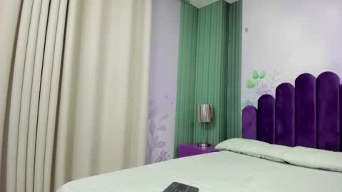 Snapshot of little_doll_4u chatting on 02.11.25 ANNI online show from 02.11.25