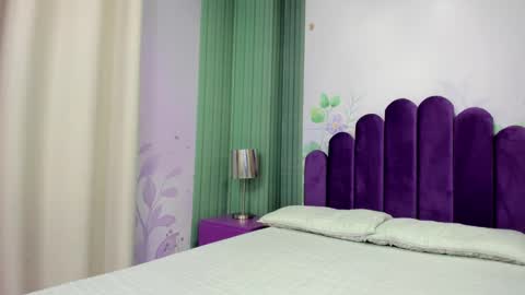 Snapshot of little_doll_4u chatting on 02.12.25 ANNI online show from 02.12.25