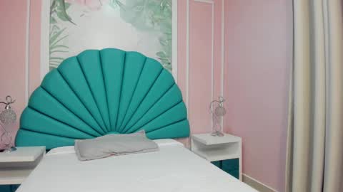 Snapshot of little_doll_4u chatting on 02.19.25 ANNI online show from 02.19.25