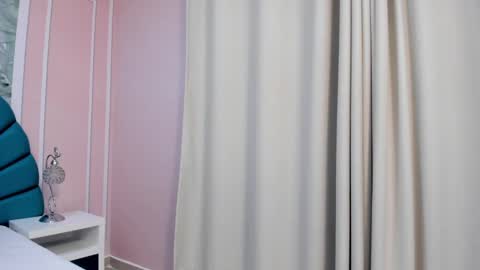 Snapshot of little_doll_4u chatting on 02.24.25 ANNI online show from 02.24.25