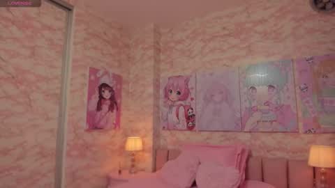 Snapshot of little_doll_4u chatting on 11.08.25 ANNI online show from 11.08.25