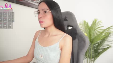 Help me reach 100 likes online show from 05.23.26