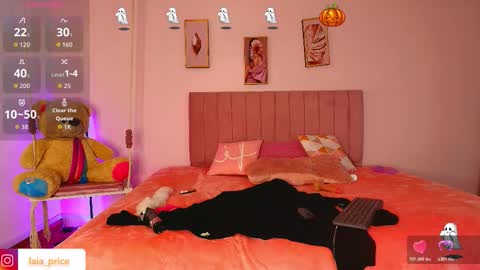 Ellie  online show from 10.25.25