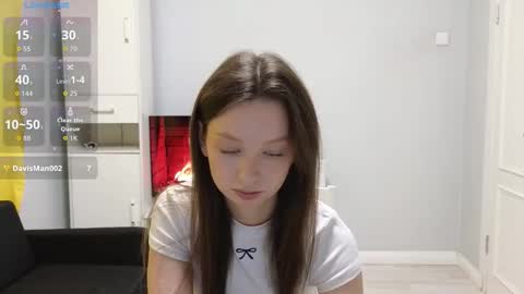 Snapshot of little_flower2 chatting on 10.02.25 Eva online show from 10.02.25