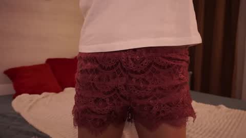 Snapshot of little_heart_andreea chatting on 11.10.25 little_heart_andreea online show from 11.10.25