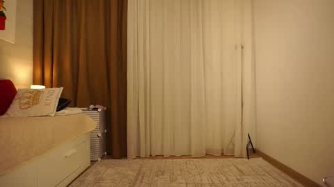 Snapshot of little_heart_andreea chatting on 11.17.25 little_heart_andreea online show from 11.17.25