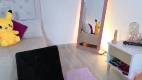 Snapshot of little_kawaiigirl chatting on 01.12.26 LILA online show from 01.12.26