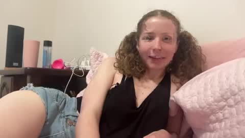 Kitty Chloe and Tamer online show from 06.12.26