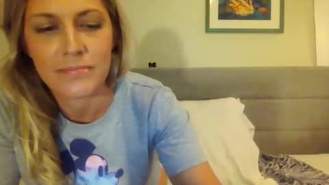 little lies online show from 02.12.25