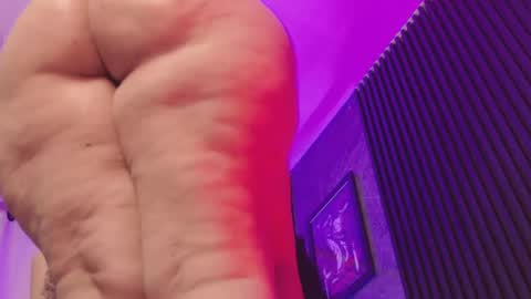 Snapshot of little_maeve chatting on 03.09.25 Maeve online show from 03.09.25