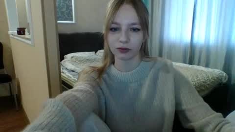Snapshot of little_mariaa chatting on 09.30.25 Maria online show from 09.30.25