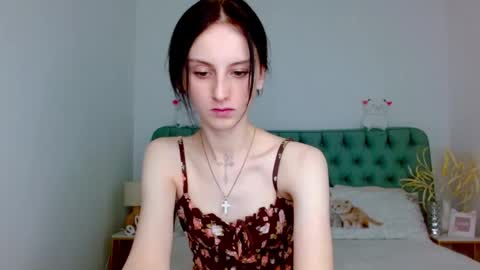 little_mollee online show from 09.22.25