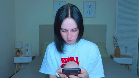 little_mollee online show from 11.14.25