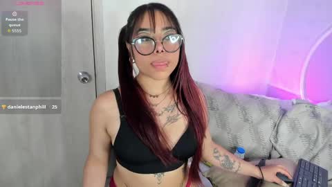 Snapshot of little_natty_ chatting on 06.05.26 Natty online show from 06.05.26