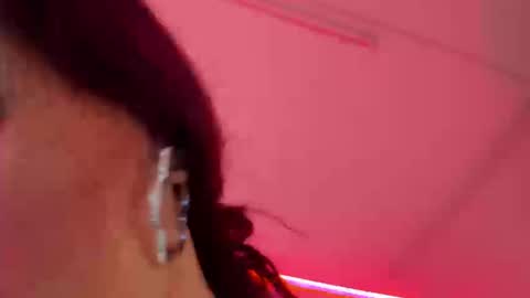 Snapshot of little_nauughty2 chatting on 09.22.25 Little Nauughty2 online show from 09.22.25