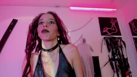 Snapshot of little_nauughty2 chatting on 11.22.25 Little Nauughty2 online show from 11.22.25