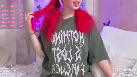 Snapshot of little_teya chatting on 01.14.26 little Teya online show from 01.14.26