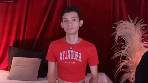 Snapshot of little_twiink chatting on 06.19.26 Juan Ferrer online show from 06.19.26