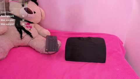 Snapshot of littlearii chatting on 12.13.25 Ari online show from 12.13.25