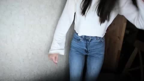 littleashleyy online show from 12.19.25