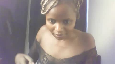 Snapshot of littlebunny2_ chatting on 12.22.25 littlebunny2 online show from 12.22.25