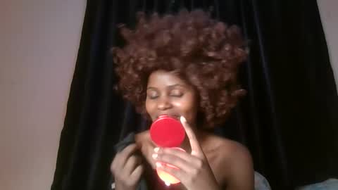 Snapshot of littlebunny2_ chatting on 02.23.26 littlebunny2 online show from 02.23.26