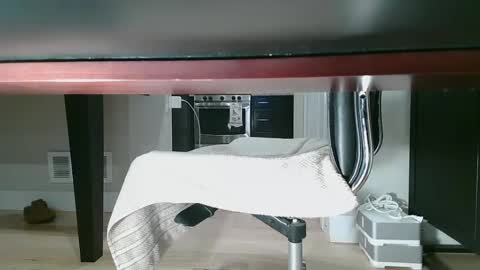 Snapshot of littleclitty247 chatting on 09.10.25 Littlleclitty247 online show from 09.10.25