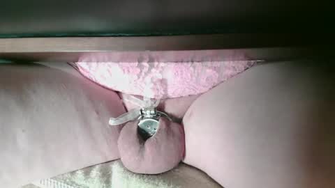 Snapshot of littleclitty247 chatting on 12.16.25 Littlleclitty247 online show from 12.16.25