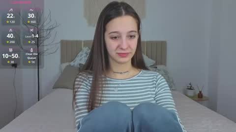 Snapshot of littlee_cherry18 chatting on 11.20.25 Lana online show from 11.20.25