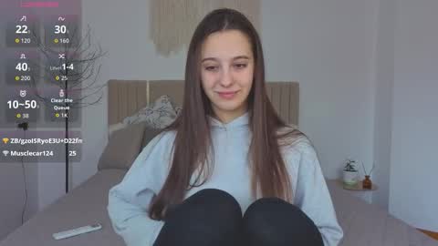 Snapshot of littlee_cherry18 chatting on 11.27.25 Lana online show from 11.27.25