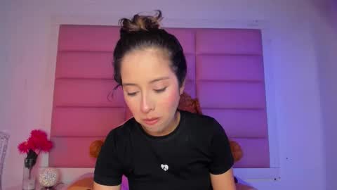 littlee_emma_ online show from 01.08.26