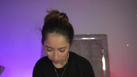 littlee_emma_ online show from 06.16.26