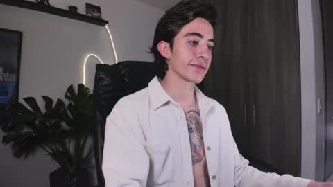 Snapshot of littleferxxo chatting on 01.07.25 Ferxxo online show from 01.07.25