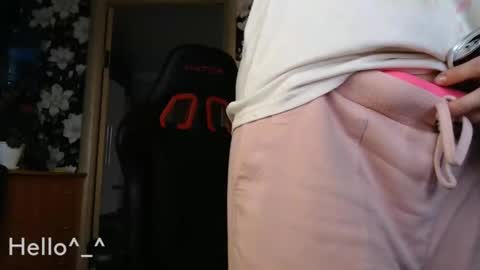 littlehappines online show from 02.02.25