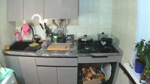 littlehappines online show from 11.19.25