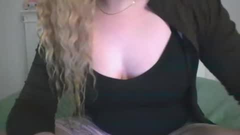 babygirll online show from 04.12.26