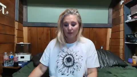 lisanixs online show from 04.15.26