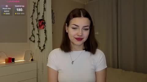 Bella online show from 11.23.25